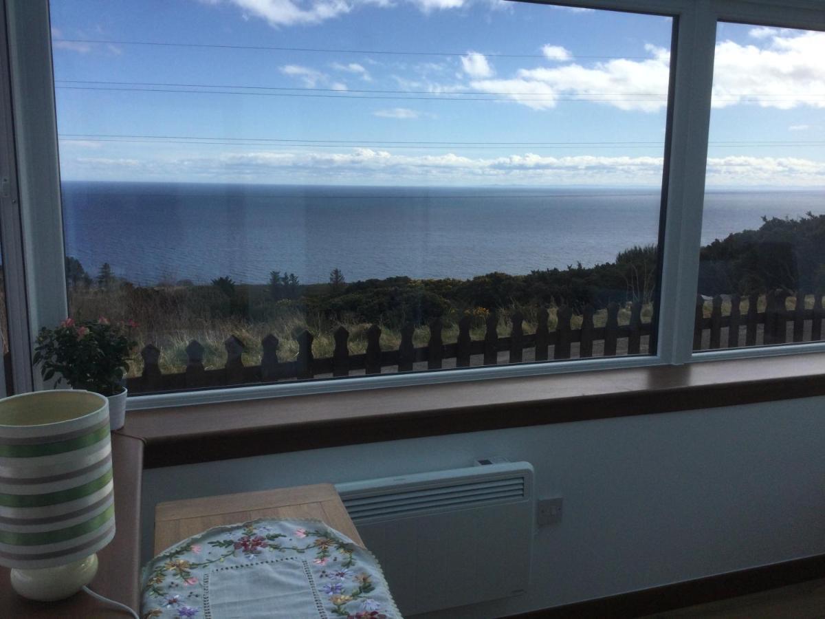 Piper'S Cave Bed And Breakfast Helmsdale Bagian luar foto